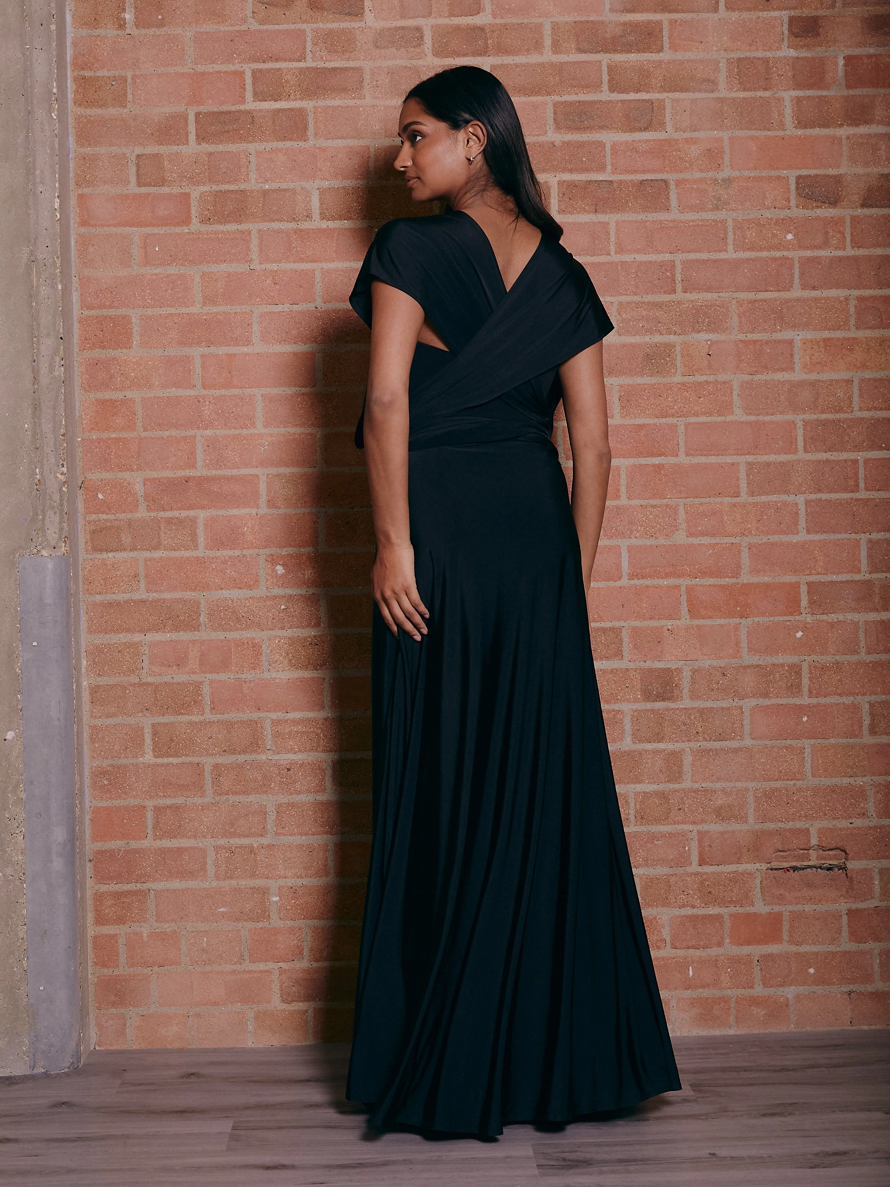 Multi-way Slinky Maxi Dress / Black