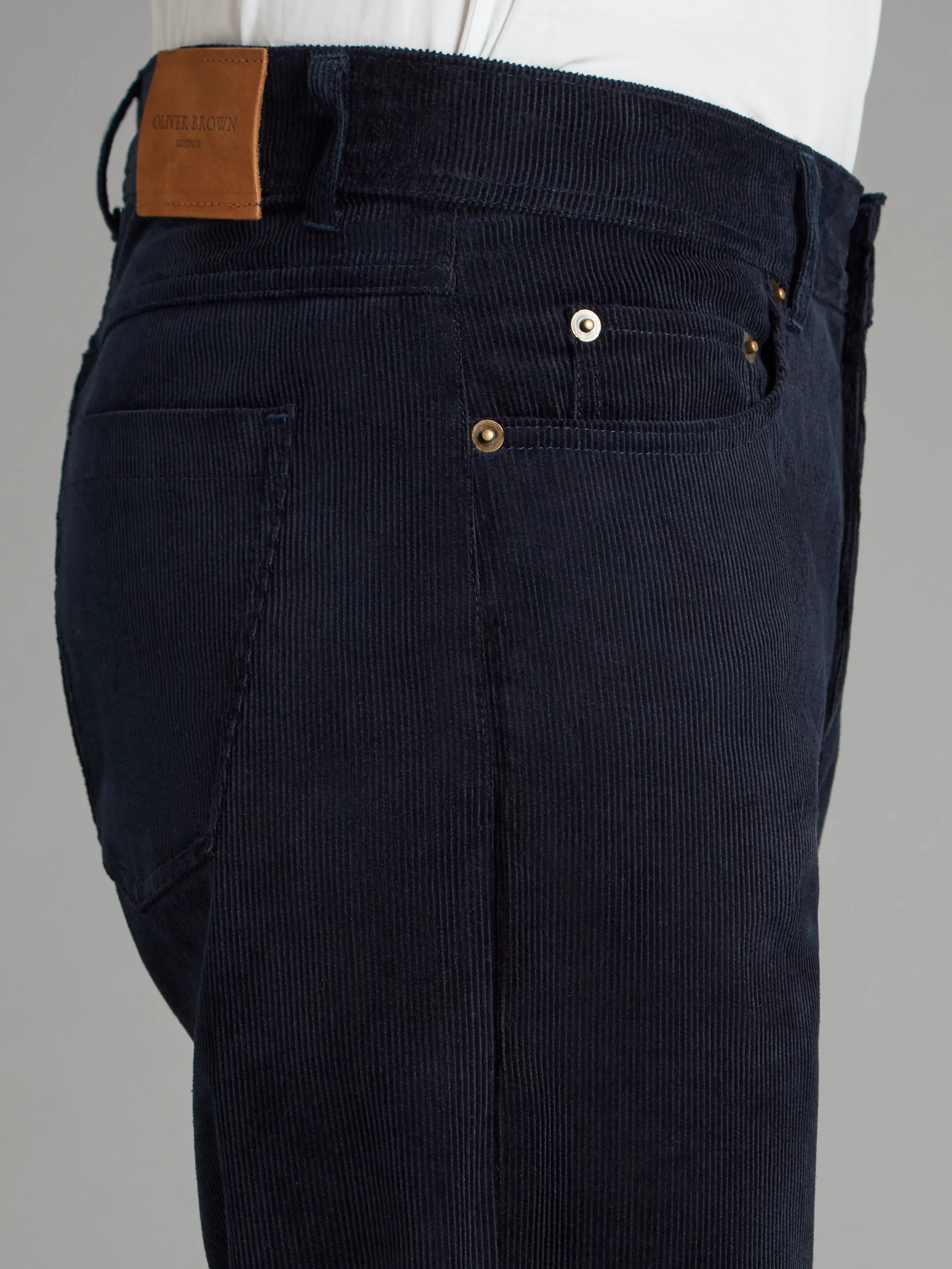 Needlecord Jeans - Navy